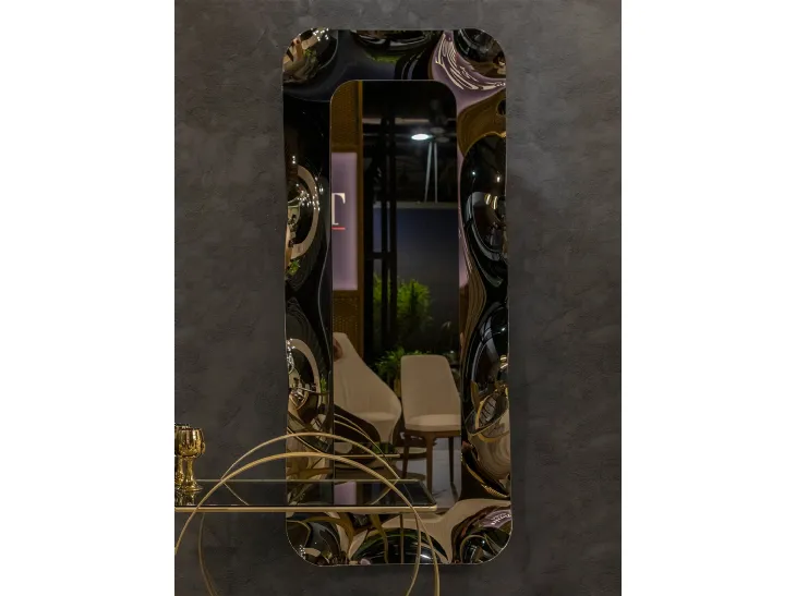 Specchio di design con cornice in vetro curvo Dorian di Tonin Casa