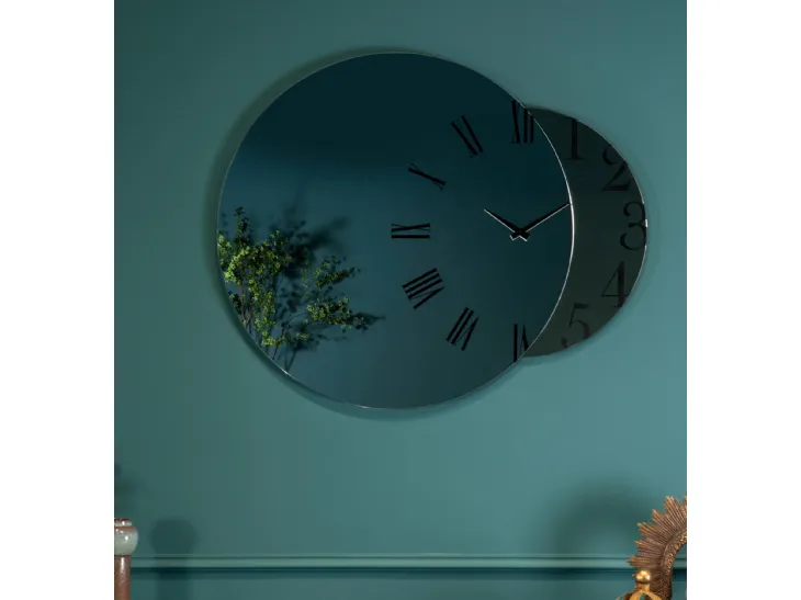 Orologio di design Fusion in cristallo fumé di Tonin Casa