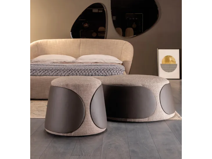 Pouf Mama in tessuto e pelle di Tonin Casa