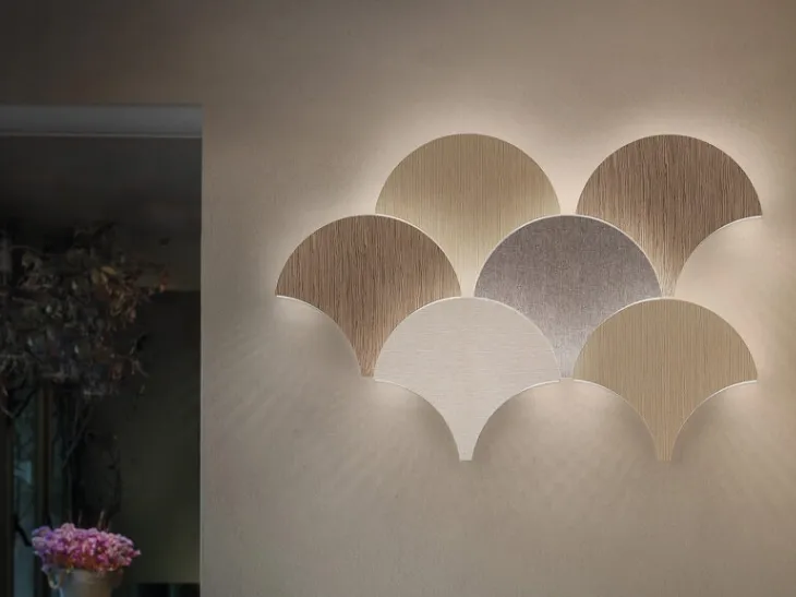 Lampada da parete componibile e modulabile in metallo verniciato e rivestito Palm di Masiero