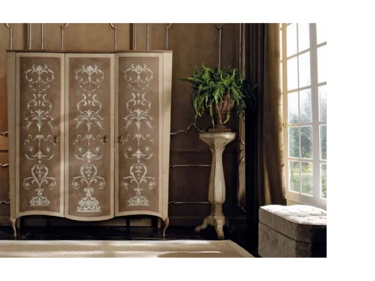 Armadio con ante battenti in legno intarsiato Art 2593 di Vittorio Grifoni