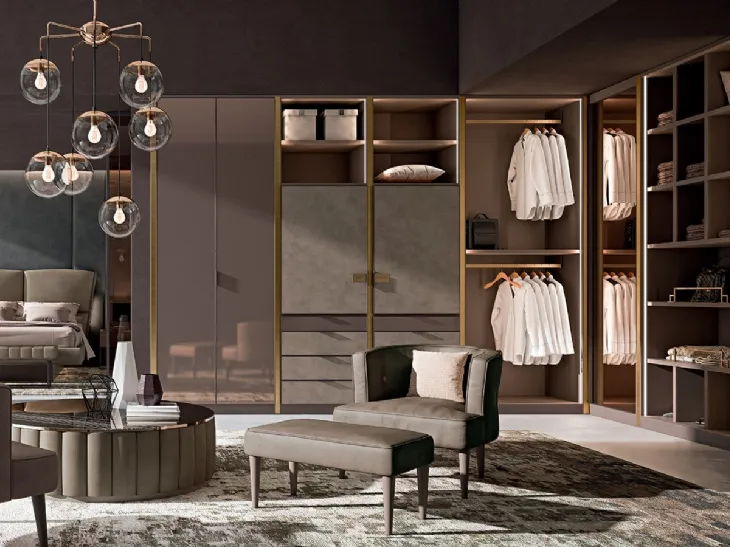 Cabina Armadio FY002 in laccato opaco con ante in vetro e ecopelle di Ferretti e Ferretti