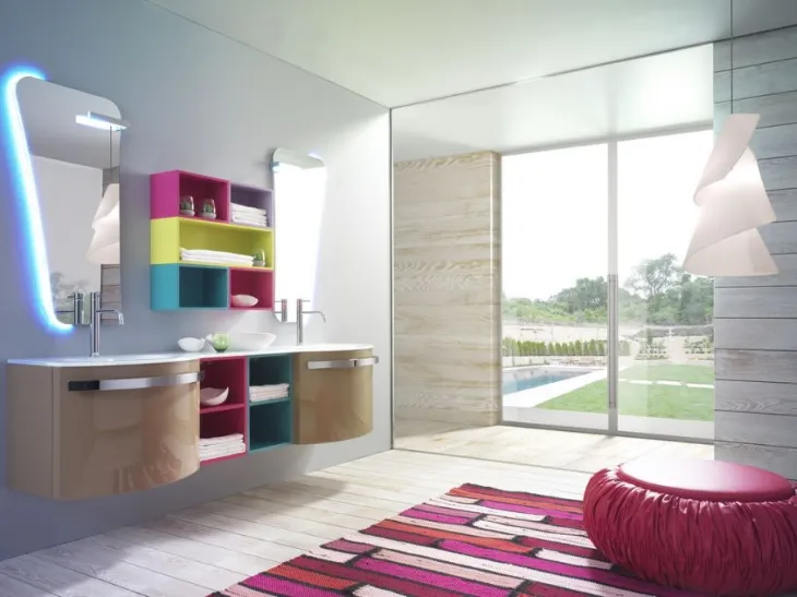 Mobile da Bagno sospeso in laccato lucido con vani a giorno e top in vetro Forme Curvi 11 di Synergie