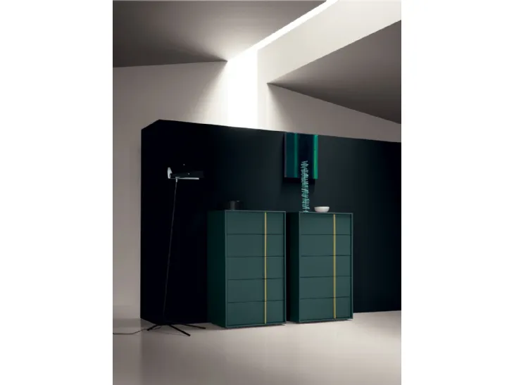 Settimanale Vertex in laccato opaco con maniglia verticale in tonalità contrastante di Md House