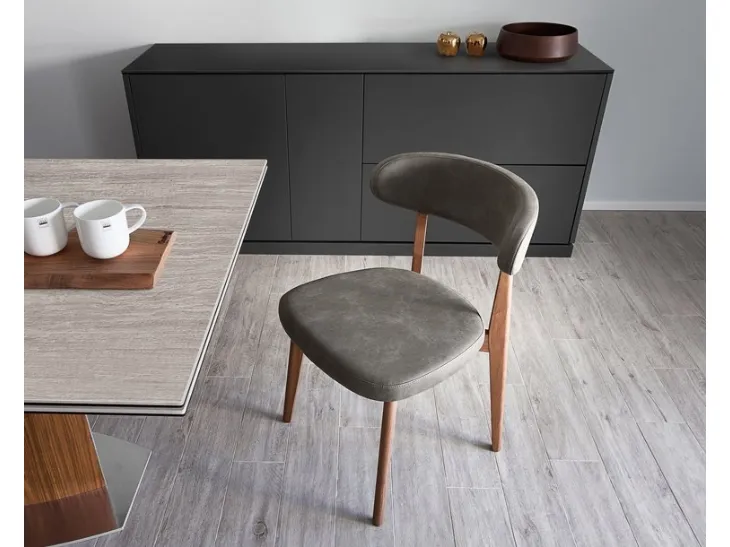 Madia Contour 185 02 in MDF laccato nero opaco di Domitalia