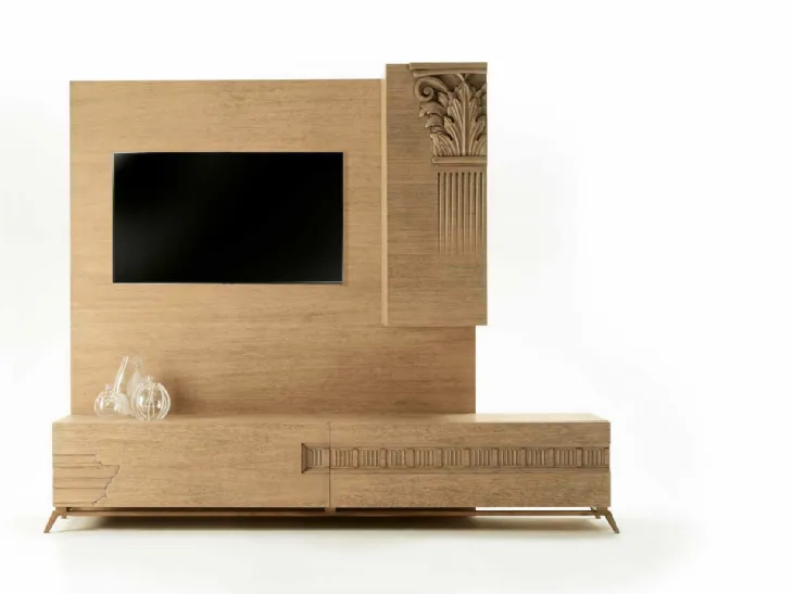 Parete Attrezzata con pannello TV in legno di rovere crudo con elementi decorativi Art B060 di Vittorio Grifoni