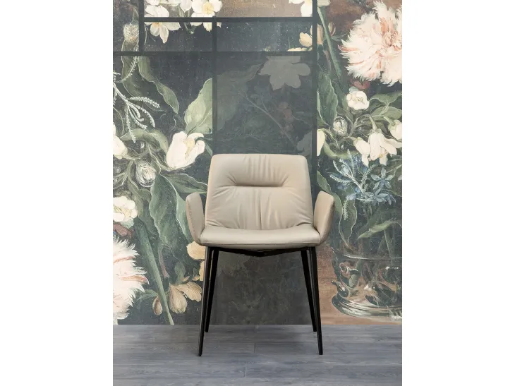 Sedia in ecopelle con braccioli Alexia di Tonin Casa