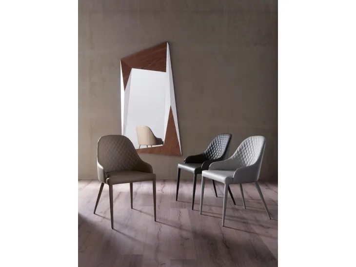 Sedia in pelle trapuntata Betta di Ozzio