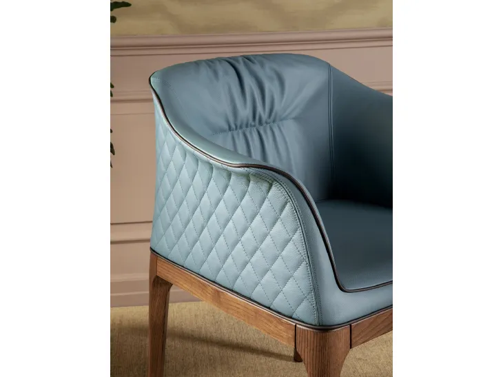 Sedia Mivida in pelle con schienale trapuntato a rombi Élite di Tonin Casa