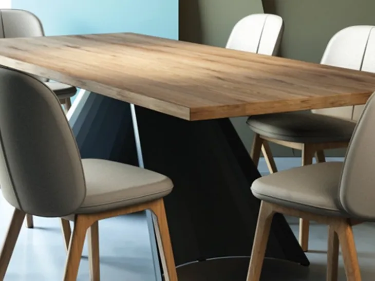 Sedia in tessuto con gambe in legno Olympia L di Domitalia