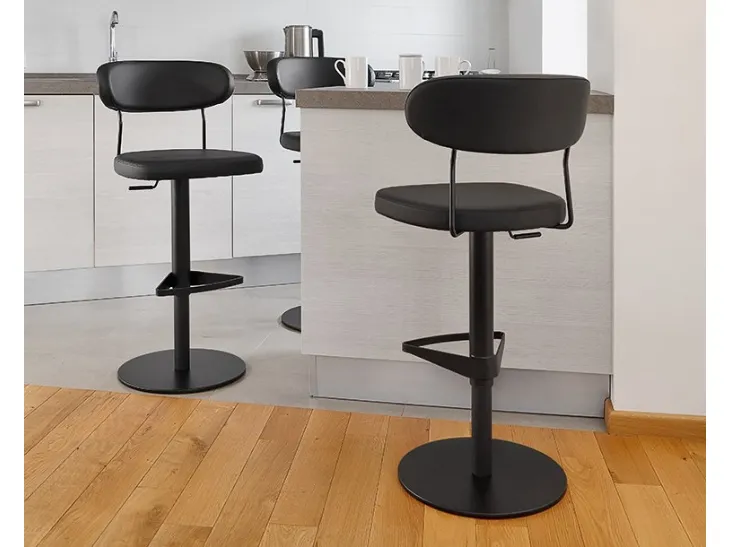 Sgabello Anais in pelle di Domitalia