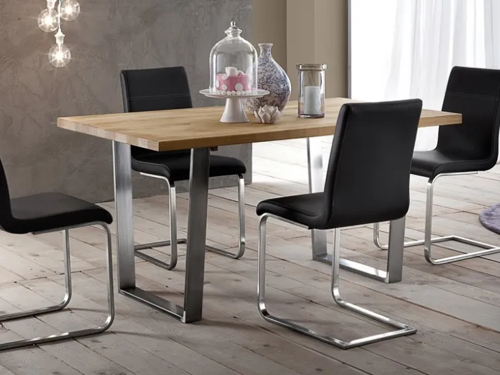 Tavolo in legno con base in acciaio Cruise di Domitalia