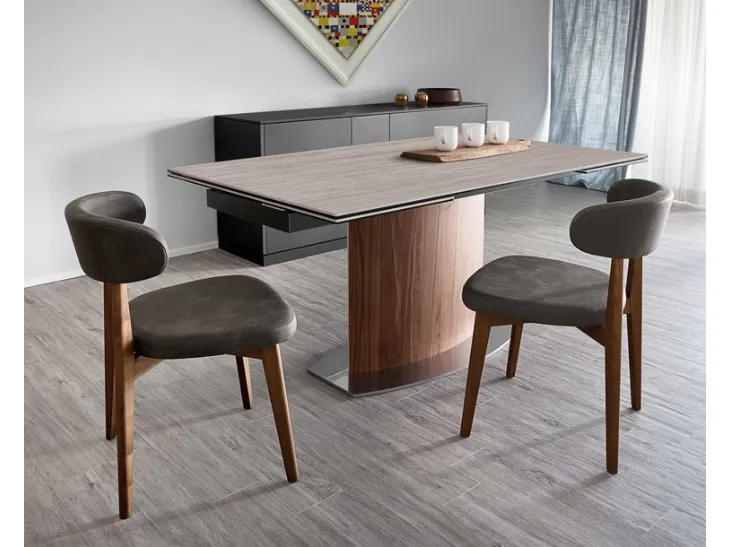 Tavolo allungabile in ceramica con base in legno Discovery di Domitalia